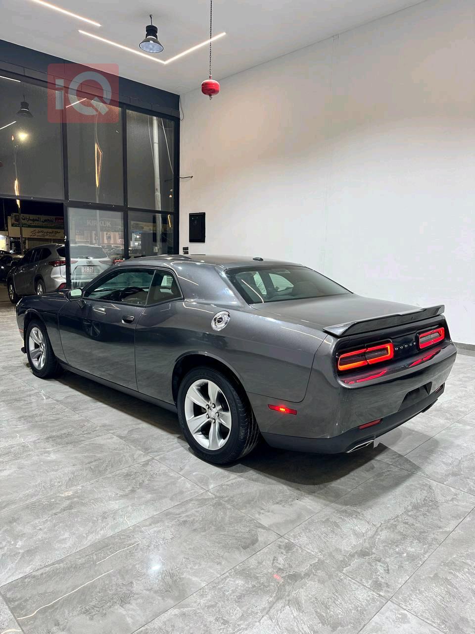Dodge Challenger